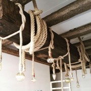 Poliüretan Rustik Kirişler ile Şık İç Mekan Dekorasyonu: Rustik Klasik Tasarım Fikirleri ve Örnekleri 
Poliüretan Rustik Ev Dekorasyonunda Şık Rustik Kiriş Ürünleri

Rustik ev dekorasyonu, sıcak ve samimi bir atmosfer yaratmak ist