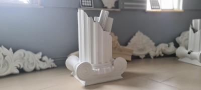 Şık Poliüretan İyon Sütun Başlıkları ile Dış Mekan İçin Modern Saksı Tasarımları - Klasik ve Özel Dekorasyon Fikirleri ve Örnekleri 

    Poliüretan İyon Sütun Başlığı ile Şık Saksı Tasarımları
    Poliüretan, hafifliği ve dayanıklılığı ile dış m