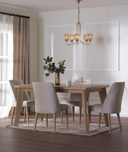 Boyanabilir Poliüretan Düz Duvar Çıtası ile Modern Klasik Villa Dekorasyon Fikirleri ve Tasarım Örnekleri <p>
<h1>Poliüretan Estetik Görünüm Sunan Boyanabilir Poliüretan Düz Duvar Çıtası ile Modern Klasik Villa Dekorasyon Modelleri ve Tasarım Fikirleri</h1>

<p>Modern klasik villa dekorasyonunda estetik ve şıklık arayanlar için poliüretan düz duvar çıtası mükemmel bir seçenek sunmaktadır. Boyanabilir özelliği sayesinde, bu çıtalar evin dekorasyonuna uyum sağlamak için istenilen renge kolayca boyanabilir. Bu makalede, poliüretan düz duvar çıtalarının modern klasik villa dekorasyonundaki yerini, avantajlarını ve çeşitli tasarım fikirlerini inceleyeceğiz.</p>

<h2>Poliüretan Düz Duvar Çıtası Nedir?</h2>
<p>Poliüretan düz duvar çıtası, hafif ve dayanıklı bir malzeme olan poliüretan kullanılarak üretilen dekoratif bir elemandır. Bu çıtalar, duvarların görünümünü zenginleştirmek ve estetik bir hava katmak amacıyla kullanılır. Özellikle modern klasik dekorasyon tarzında sıkça tercih edilmektedir.</p>

<h2>Estetik ve Fonksiyonellik</h2>
<p>Poliüretan düz duvar çıtaları, estetik görünümlerinin yanı sıra pratik avantajlar da sunar. Kolay montajı sayesinde kısa sürede uygulanabilirler. Ayrıca, hafif yapıları sayesinde duvarlara zarar vermeden uygulanabilir. Boyanabilir olmaları, dekorasyonunuza kişisel bir dokunuş eklemenize olanak tanır.</p>

<h2>Modern Klasik Villa Dekorasyonunda Kullanım Alanları</h2>
<ul>
    <li><strong>Salon:</strong> Salon duvarlarında kullanıldığında, çıtalar mekana zarif bir görünüm kazandırır. Özellikle klasik mobilyalarla kombinlendiğinde şıklığı artırır.</li>
    <li><strong>Yatak Odası:</strong> Yatak odasında başlık kısmında veya duvarın belirli bölümlerinde kullanılabilir. Bu, odaya derinlik ve karakter katacaktır.</li>
    <li><strong>Koridorlar:</strong> Dar alanlarda bile kullanılarak, koridorların daha geniş ve ferah görünmesini sağlar.</li>
    <li><strong>Dış Mekan:</strong> Dış mekanlarda da kullanıma uygun olan poliüretan çıtalar, villa dış cephelerinde estetik bir görünüm sunar.</li>
</ul>

<h2>Tasarım Fikirleri</h2>
<p>Poliüretan düz duvar çıtaları ile modern klasik villa dekorasyonunuza farklı tasarım fikirleri ekleyebilirsiniz:</p>
<ul>
    <li><strong>Renk Seçenekleri:</strong> Çıtalarınızı, duvarlarınızla uyumlu veya kontrast oluşturacak şekilde boyayarak farklı bir atmosfer yaratabilirsiniz.</li>
    <li><strong>Desen Uygulamaları:</strong> Düz çıtaların yanı sıra, farklı desenler ve şekillerdeki çıtalar ile mekana hareket katabilirsiniz.</li>
    <li><strong>Spot Aydınlatma:</strong> Çıtaların altına yerleştirilecek spot lambalar ile mekanın aydınlatmasını ve atmosferini zenginleştirebilirsiniz.</li>
</ul>

<h2>Sonuç</h2>
<p>Poliüretan düz duvar çıtaları, modern klasik villa dekorasyonunda estetik ve işlevsellik sunan mükemmel bir çözümdür. Boyanabilir özellikleri sayesinde kişisel zevklere uyum sağlar ve farklı tasarım fikirleri ile evinize zarif bir dokunuş ekler. Evinizin her köşesinde kullanabileceğiniz bu çıtalar, mekanlarınıza şıklık katmanın yanı sıra, dekorasyonunuza da derinlik kazandırır.</p>
</p><br><hr></hr>