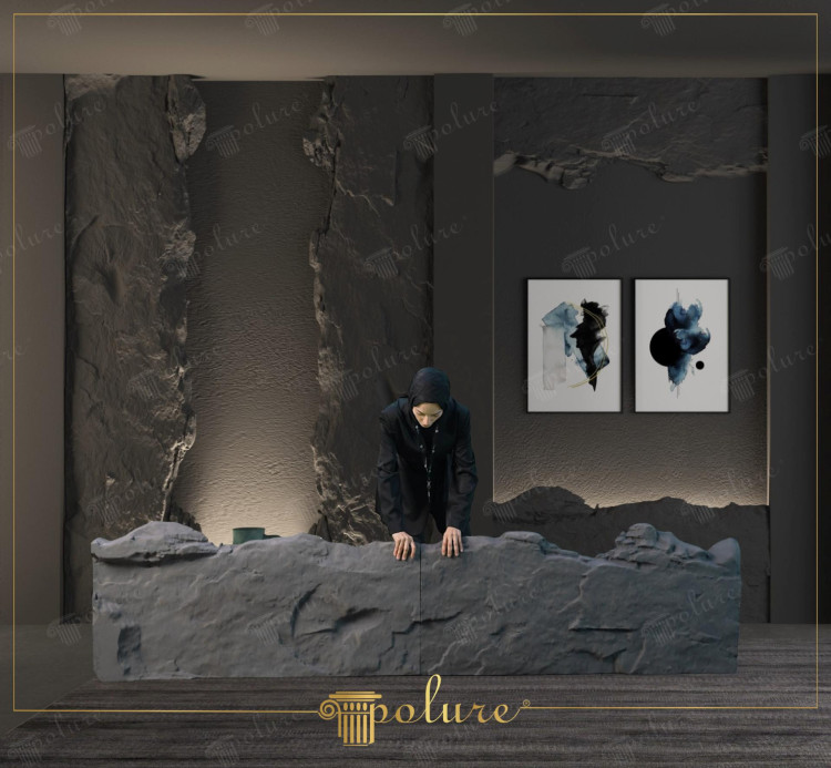 Poliüretan Doğal Taş Panel İç Mekan Dekorasyonu - Rustik ve Klasik Tasarım Fikirleri ile Örnek Modeller <p>
<h1>Poliüretan Kaya Panel ile Salon Dekorasyonu</h1>
<p>Poliüretan kaya paneller, iç mekan dekorasyonunda kullanılan modern ve estetik bir seçenektir. Özellikle rustik ve klasik tarzda dekorasyon yapmak isteyenler için ideal bir tercihtir. Bu paneller, doğal taş görünümünü yansıtarak mekanlara sıcaklık ve şıklık katmaktadır.</p>
<h2>Poliüretan Kaya Panellerin Avantajları</h2>
<ul>
<li><strong>Hafiflik:</strong> Poliüretan malzeme, taşlara göre çok daha hafif olduğu için montajı kolaydır.</li>
<li><strong>Isı ve Ses Yalıtımı:</strong> Bu paneller, hem ısı hem de ses yalıtımı sağlar, böylece mekanın konforunu artırır.</li>
<li><strong>Kolay Temizlik:</strong> Poliüretan paneller, su ve leke tutmayan özellikleri sayesinde kolayca temizlenebilir.</li>
<li><strong>Çeşitlilik:</strong> Farklı renk ve desen seçenekleri ile her tarza uygun modeller bulmak mümkündür.</li>
</ul>
<h2>Salon Dekorasyonunda Kullanım Alanları</h2>
<p>Poliüretan kaya paneller, salon dekorasyonunda çeşitli alanlarda kullanılabilir. Özellikle şömine etrafında, TV ünitesi arkasında veya duvar dekorasyonu olarak tercih edilebilir. Bu paneller, mekanın atmosferini değiştirerek daha samimi bir ortam yaratır.</p>
<h2>Uygulama Önerileri</h2>
<p>Poliüretan kaya panellerin uygulamasında dikkat edilmesi gereken bazı noktalar bulunmaktadır:</p>
<ul>
<li><strong>Duvar Seçimi:</strong> Panellerin uygulanacağı duvarın düzgün ve temiz olması gerekmektedir.</li>
<li><strong>Doğru Montaj:</strong> Montaj sırasında, panelin doğru yerleştirilmesi ve sabitlenmesi önemlidir.</li>
<li><strong>Aydınlatma:</strong> Panellerin daha etkileyici görünmesi için uygun aydınlatma tercih edilmelidir.</li>
</ul>
<h2>Sonuç</h2>
<p>Poliüretan kaya paneller, iç mekan dekorasyonunda estetik ve fonksiyonelliği bir araya getiren mükemmel bir çözümdür. Rustik ve klasik tarzda bir görünüm arayanlar için ideal bir seçenek sunmaktadır. Farklı renk ve desen seçenekleri ile her türlü dekorasyon ihtiyacını karşılamak mümkündür. Salonunuzda bu panelleri kullanarak sıcak ve davetkar bir atmosfer yaratabilirsiniz.</p>
</p><br><hr></hr>