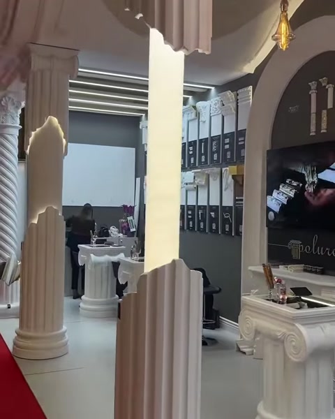 Polure Poliüretan Antik Sütun ve Söve Sistemleri ile Estetik Fuar Stand Tasarımları — 0:08