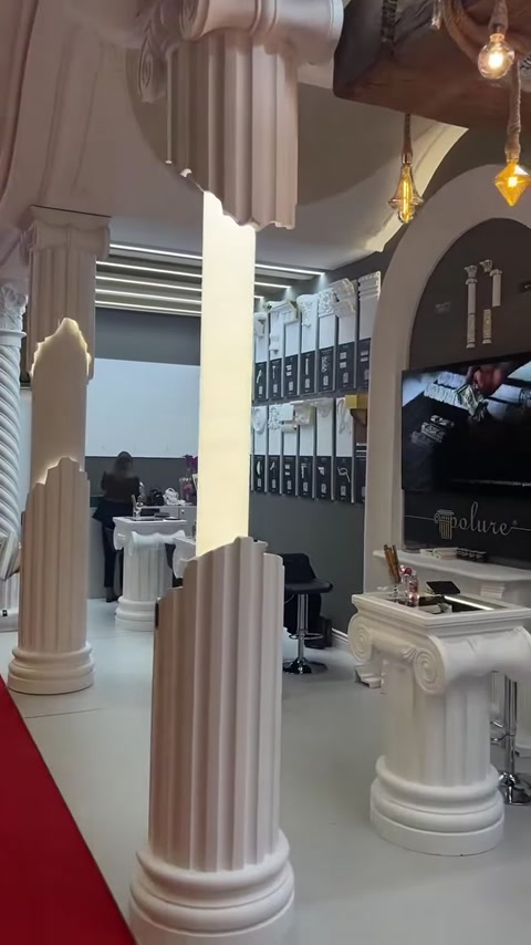 Polure Poliüretan Antik Sütun ve Sövelerle Estetik Fuar Standı Tasarımı