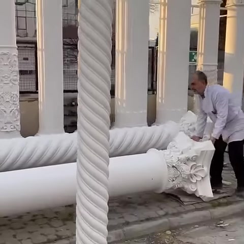 Bezemeli sütun başlığı yerden kaldırılmaya hazırlanıyor
