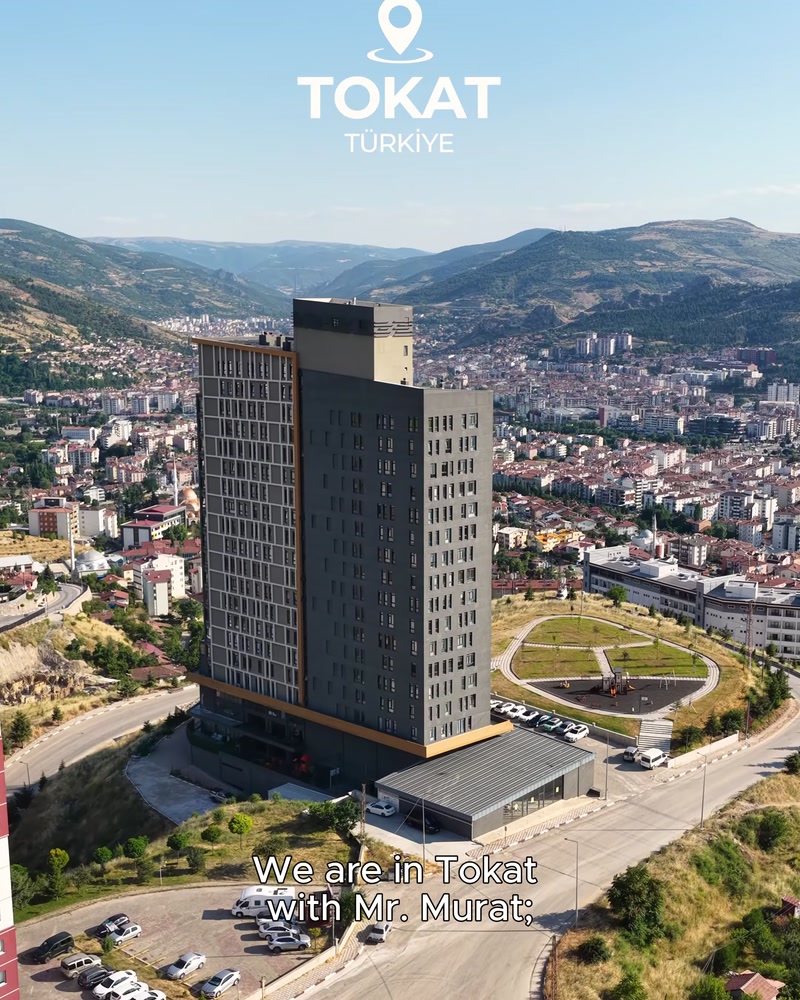 Tokat şehrinde inşa edilen ofis binasının havadan görünümü