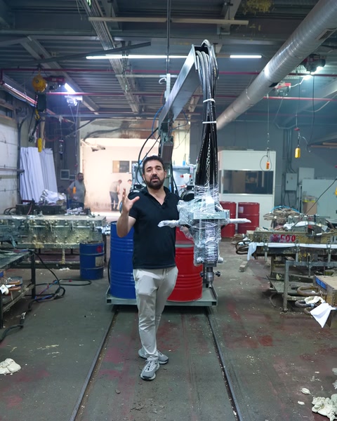 Hennecke karışım makinesinin fabrika hattına kurulumu geniş açıdan