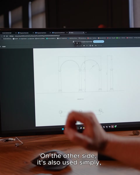 Rhino ekranında arkadın simetrik diğer tarafı basit haliyle işaretleniyor