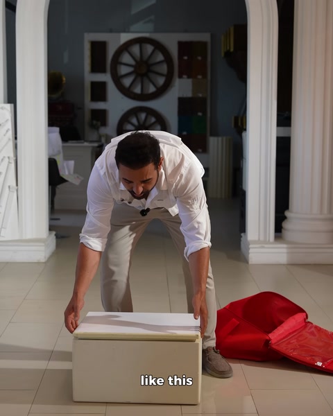 Poliüretan kutu zemine bırakılarak kapak üzerine yerleştiriliyor