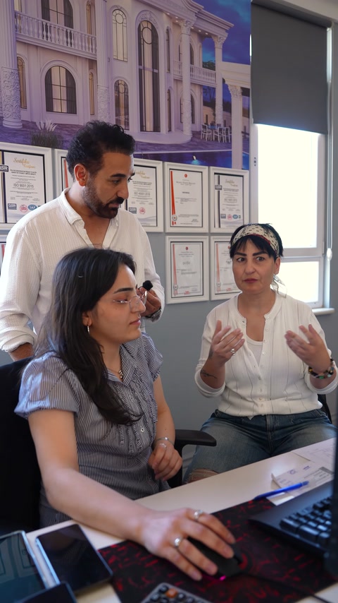 Almanya’dan Tasarımcı Selda Hanım Polure Poliüretan Ürünlerini Tercih Ediyor