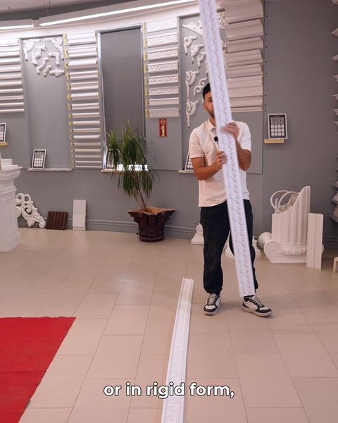Sert rigid haldeki bordür profili hiç eğilmeden dik duruyor.