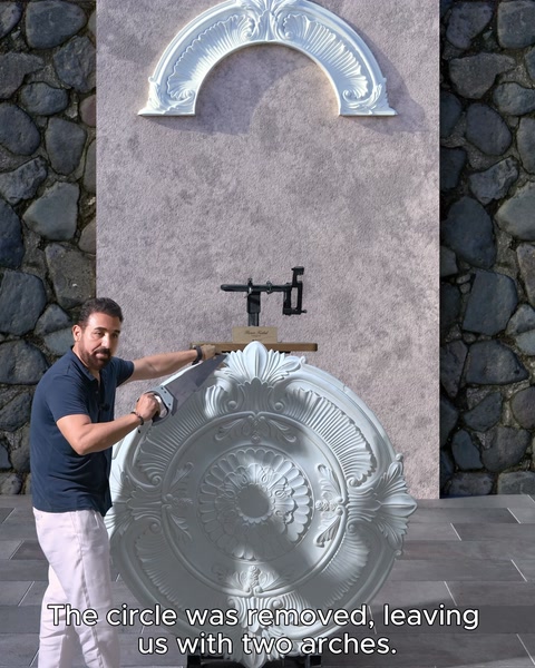 Göbeğin ortası kesilerek iki kemer parçası elde ediliyor