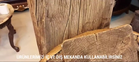 Rustik kiriş yüzeyinde doğal ahşap doku genel görünümü