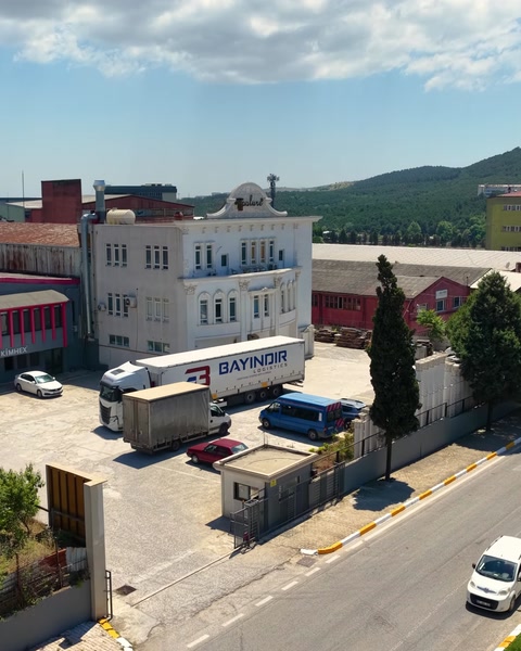 Polure güvencesiyle dünyanın her yerine poliüretan imalat kalitemizi taşıyoruz. — 0:15