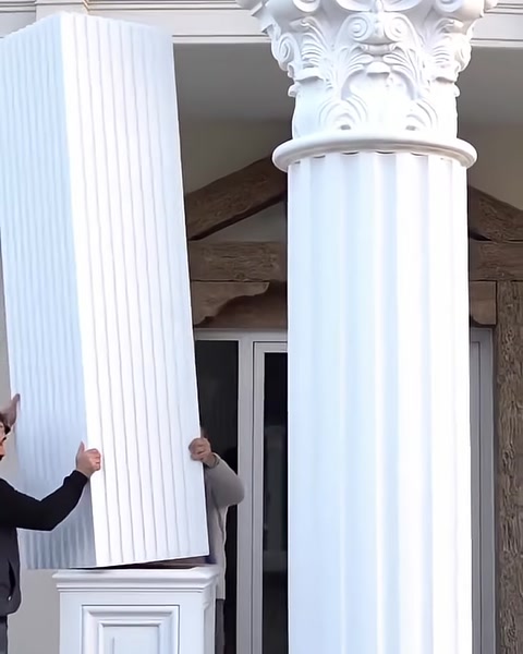 Uzun yivli gövde kare sütun ayağına doğru yönlendiriliyor