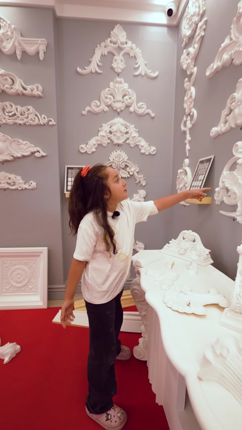 Minik Mimar Amine Sara ile Polure Showroom Turu