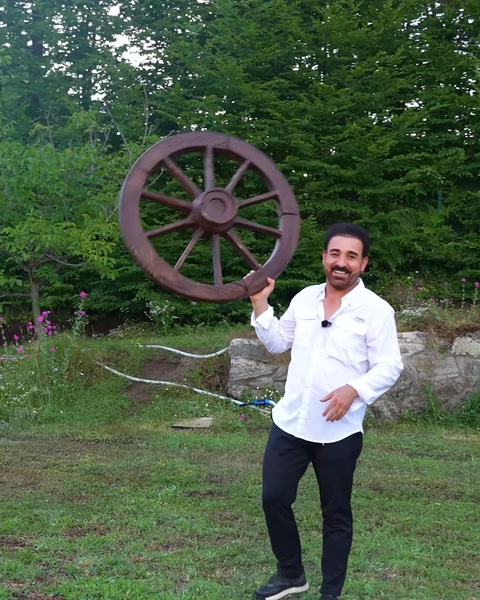 Tekerlek ürününün havada tutularak tanıtımının yapılması